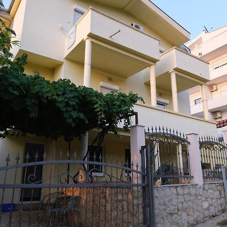 Apartments Jasmina Utjeha Exterior photo